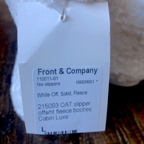 Front and Company Fleece Warm Slippers - Picture 3 of 3